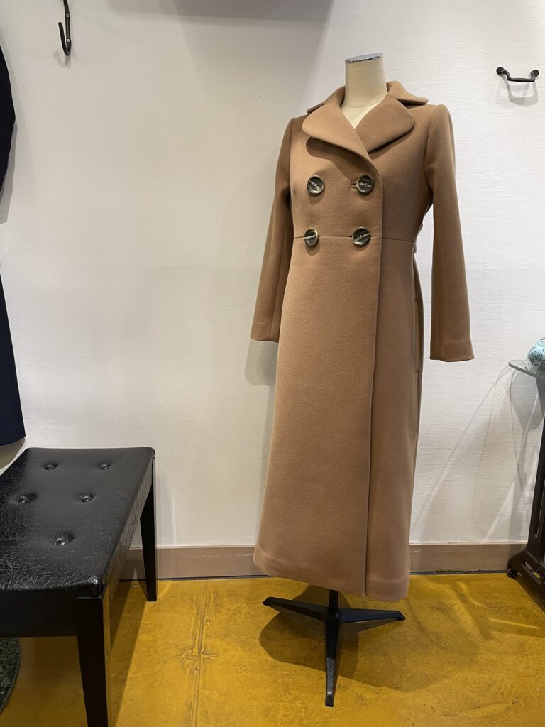 健康診断のあとにボタン付けをして